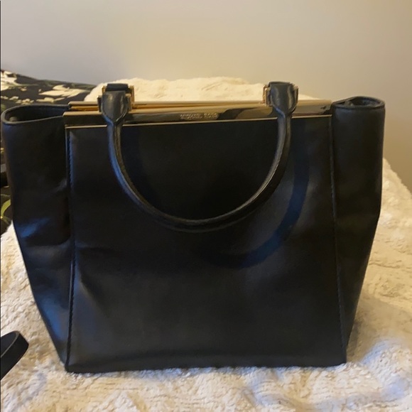 SOLD LAST PRICE DROP: Michael Kors bag - Picture 2 of 16